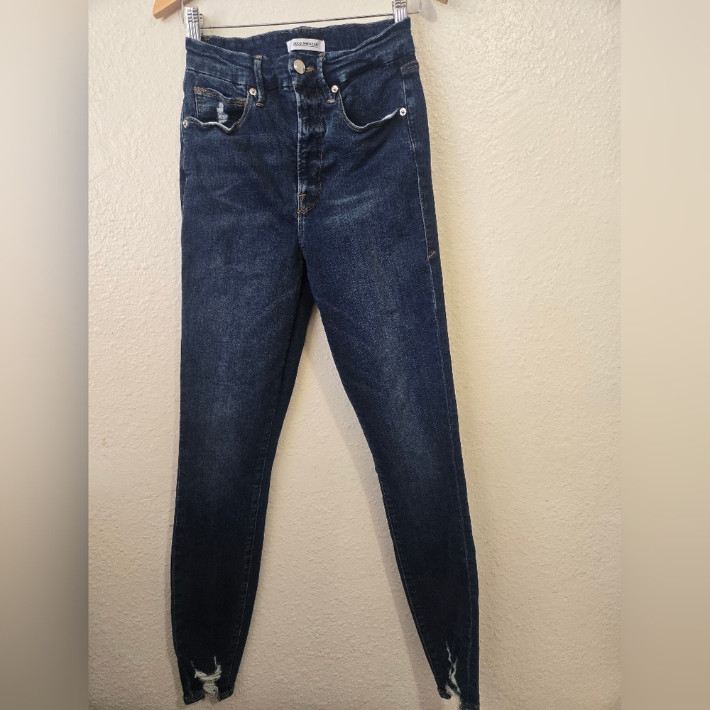 Good American Blue Skinny Jeans with Distressed Details